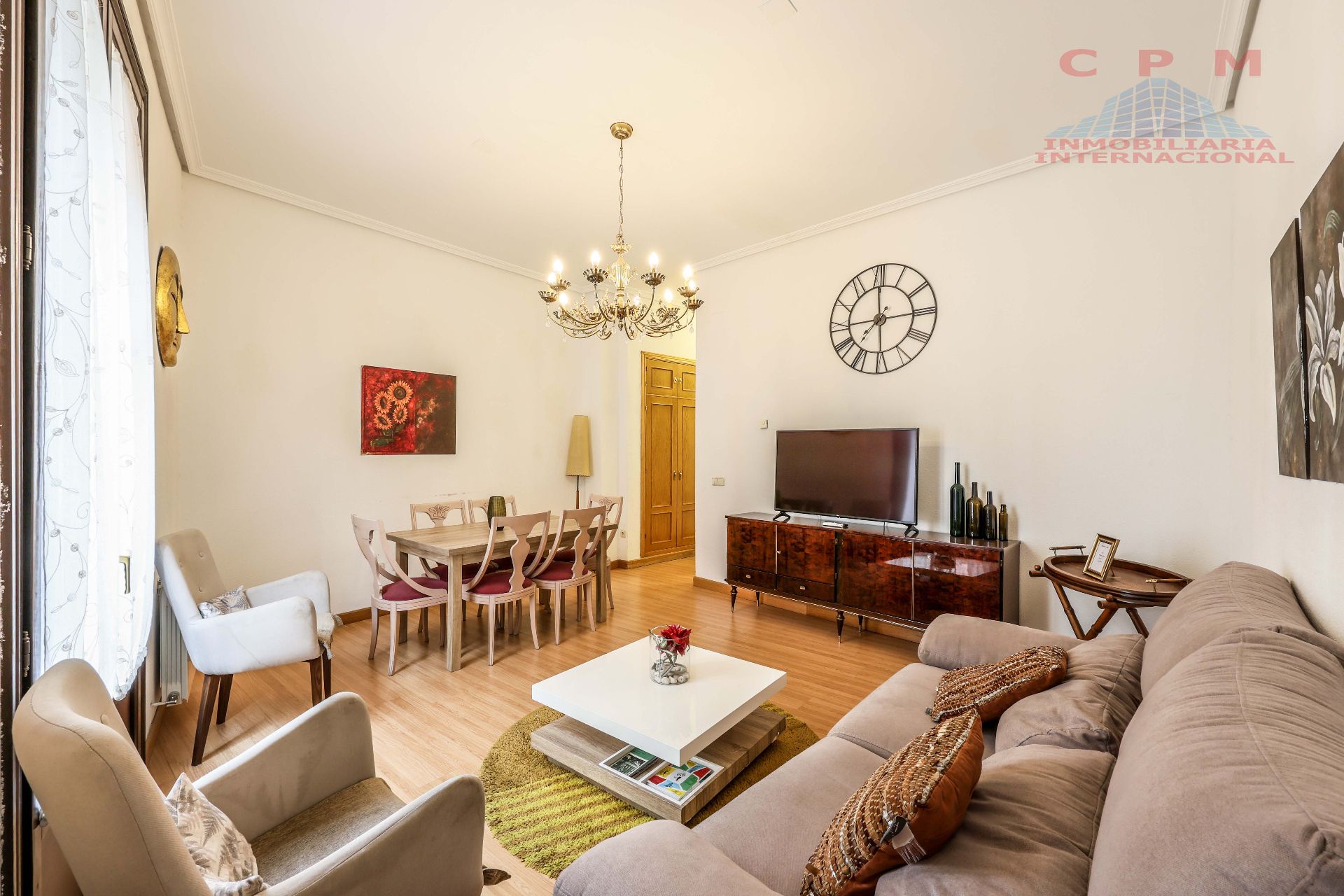 Living room of Flat to rent in  Madrid Capital  with Air Conditioner, Heating and Furnished