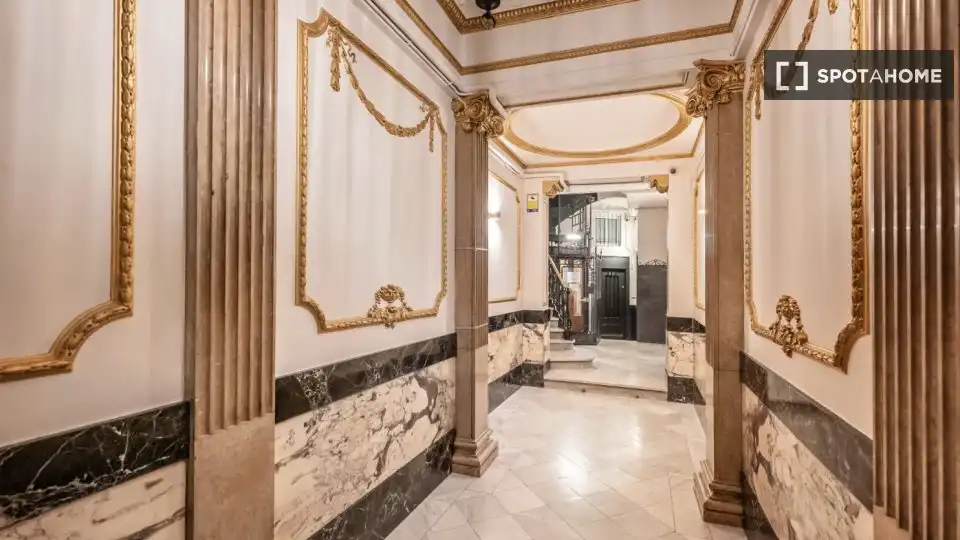Appartamento con terrazza in affitto a Eixample, imagen 13