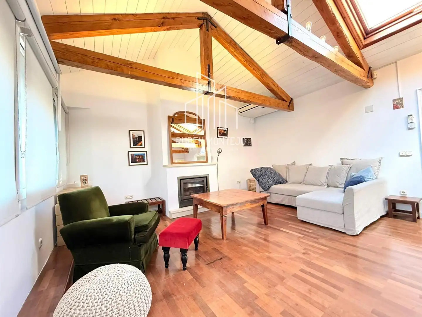 Living room of Attic for rent in Salamanca  with Air Conditioner, Heating and Terrace