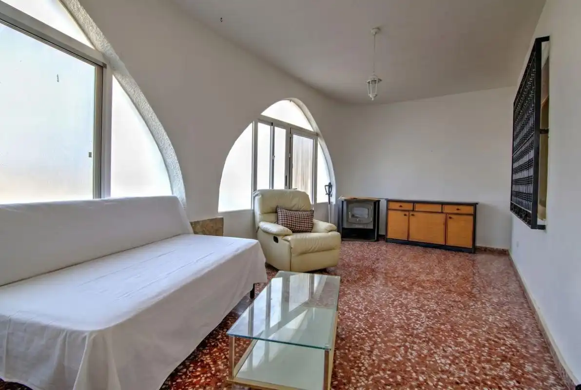 Sala d'estar de Casa o xalet en venda en Mutxamel amb Aire condicionat, Calefacció i Jardí privat