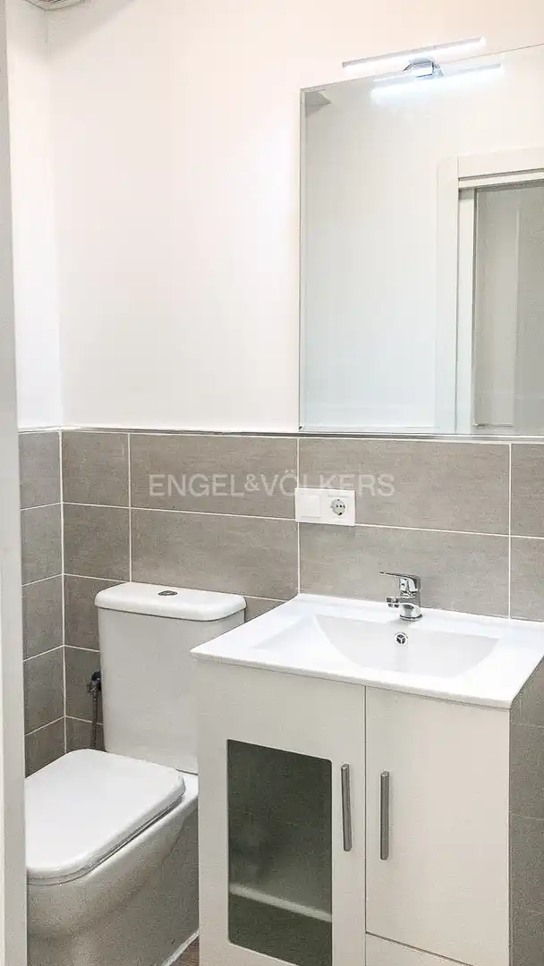Baño de Piso en venta en Barcelona con Aire acondicionado, Calefacción y Terraza