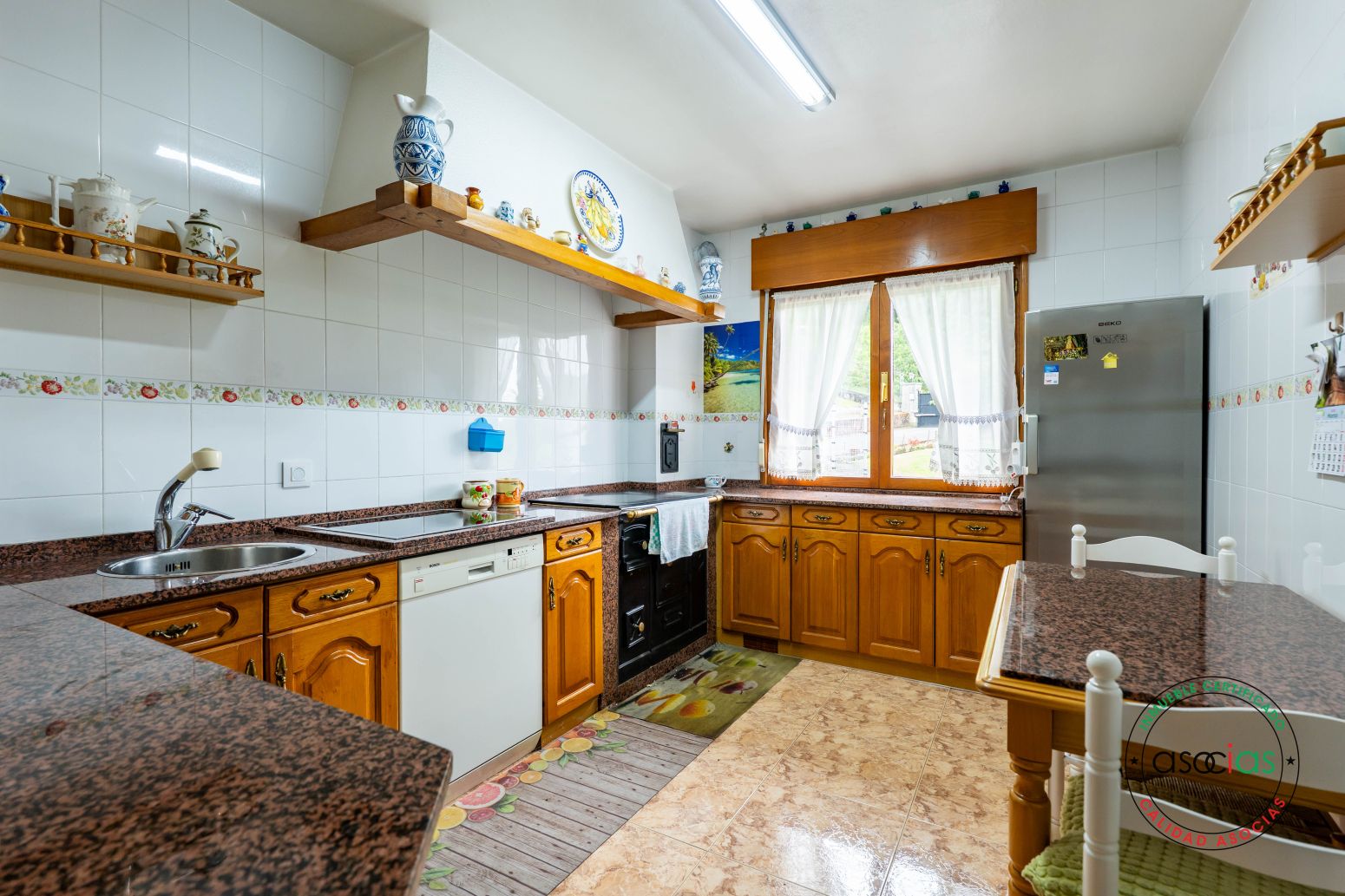 Cocina de Casa o chalet en venta en Gijón  con Calefacción, Parquet y Trastero