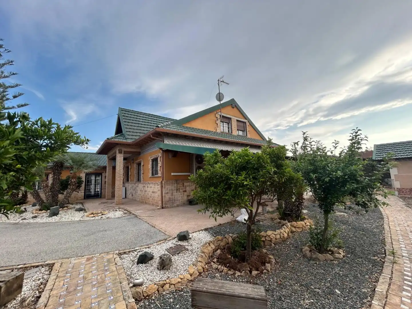 Vista exterior de Finca rústica en venta en Catral con Jardín privado, Terraza y Trastero