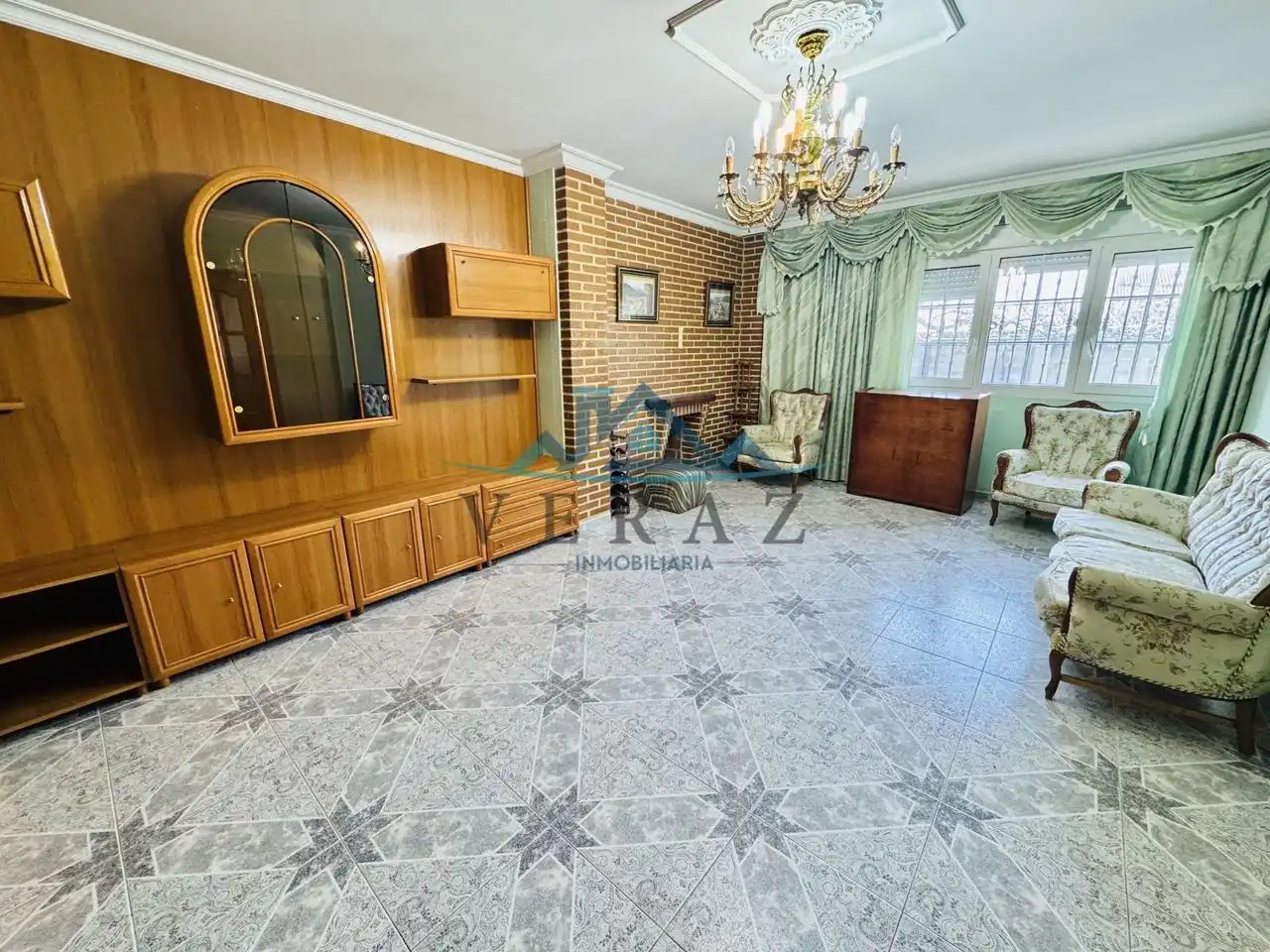 Vista exterior de Casa o xalet en venda en Talavera de la Reina amb Aire condicionat, Calefacció i Jardí privat