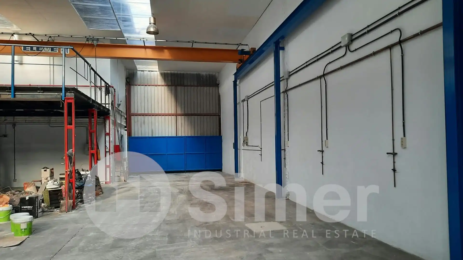 Nau industrial de lloguer en Parets del Vallès