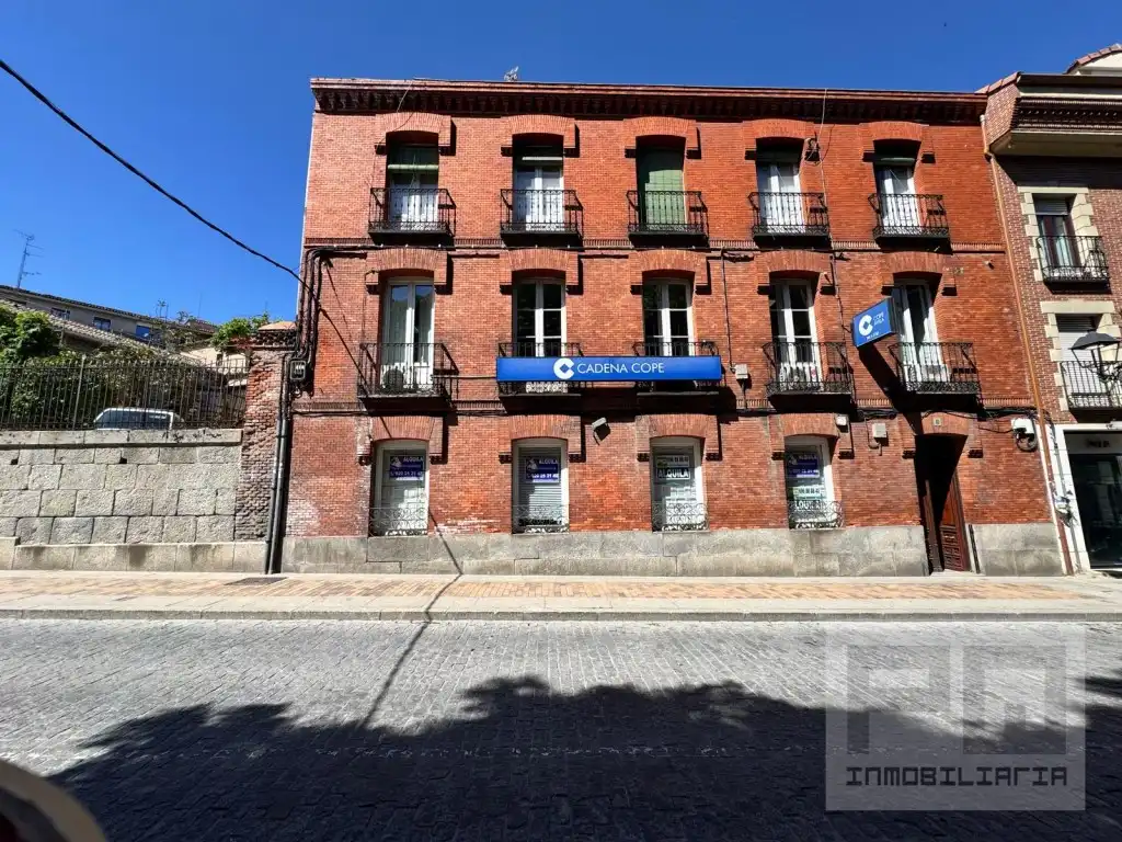 Ground floor for rent in Calle Arevalo, Centro