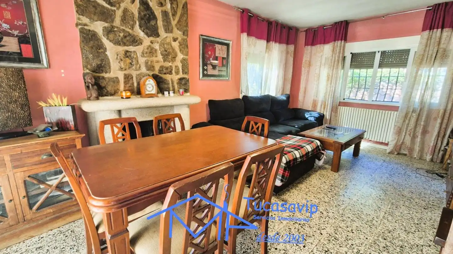 Sala de estar de Casa o chalet en venta en Pelayos de la Presa con Calefacción, Terraza y Trastero