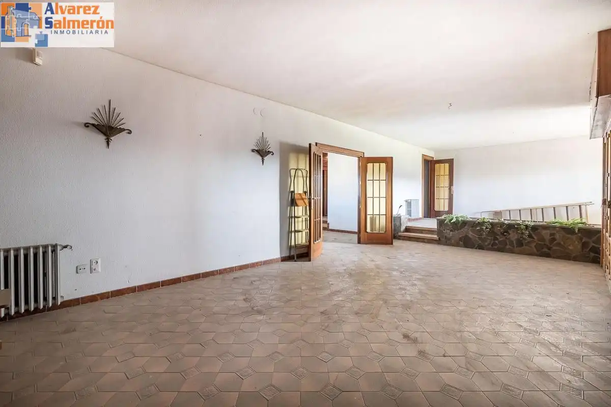Casa rústica amb piscina en venda a Santa Fe, imagen 6