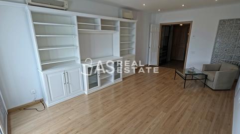 Photo 5 of Flat for sale in Calle del Rosselló, El Camp de l'Arpa del Clot, Barcelona