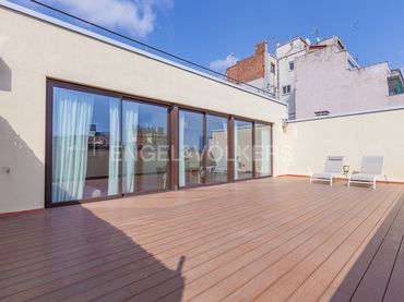 Penthouse mit Balkon zum Verkauf in Eixample
