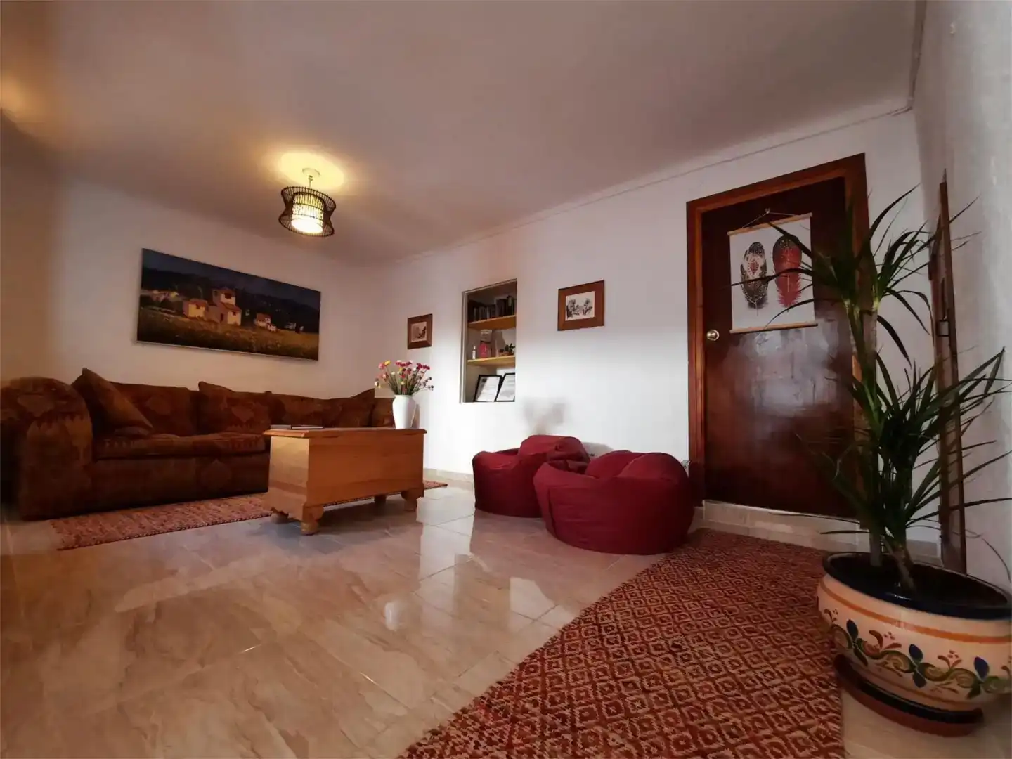 Sala d'estar de Finca rústica en venda en Iznájar amb Aire condicionat, Piscina i Balcó