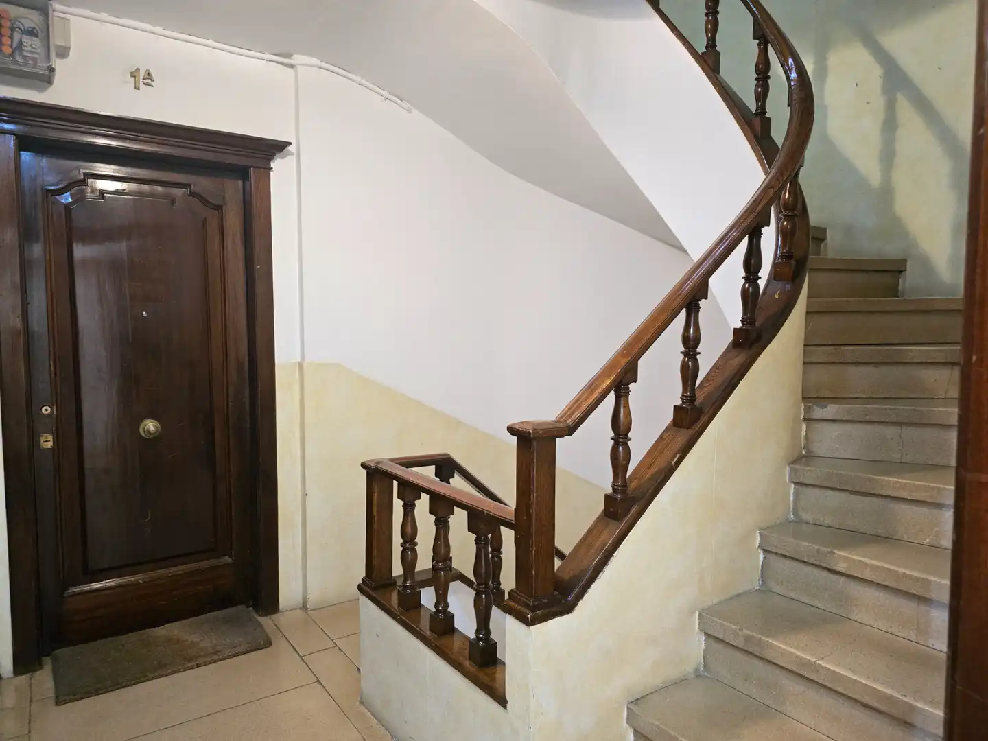 Piso en venta en Sabadell con Calefacción, Parquet y Balcón