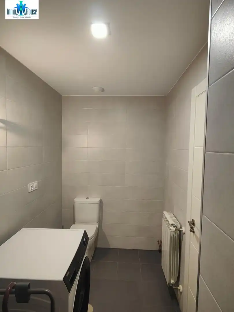 Badezimmer von Wohnung zum Verkauf in Albacete mit Klimaanlage, Heizung und Abstellraum