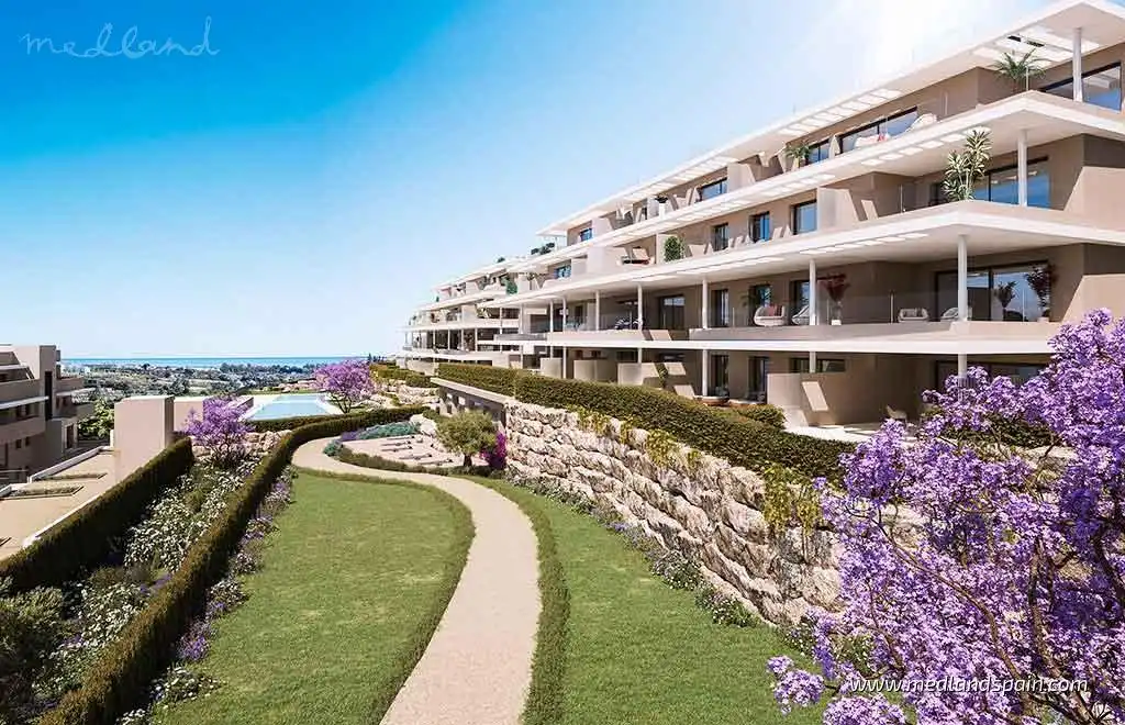 Apartment with pool for sale in Selwo