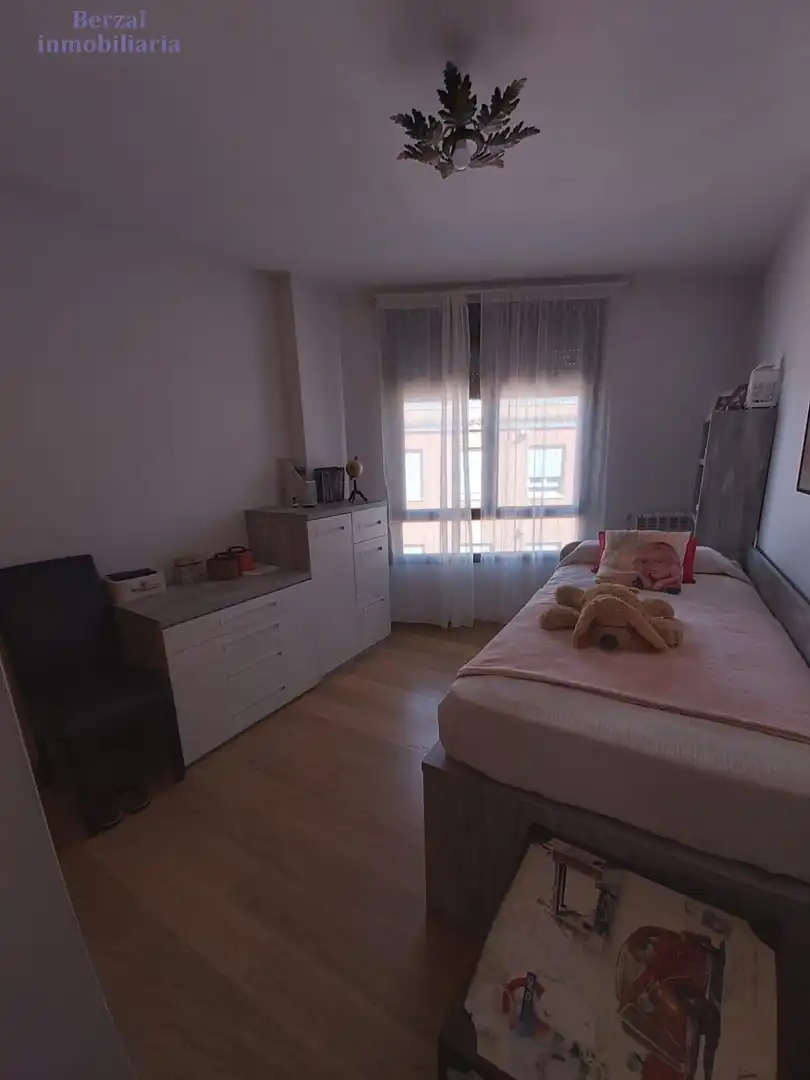 Dormitori de Pis en venda en  Logroño amb Calefacció i Traster