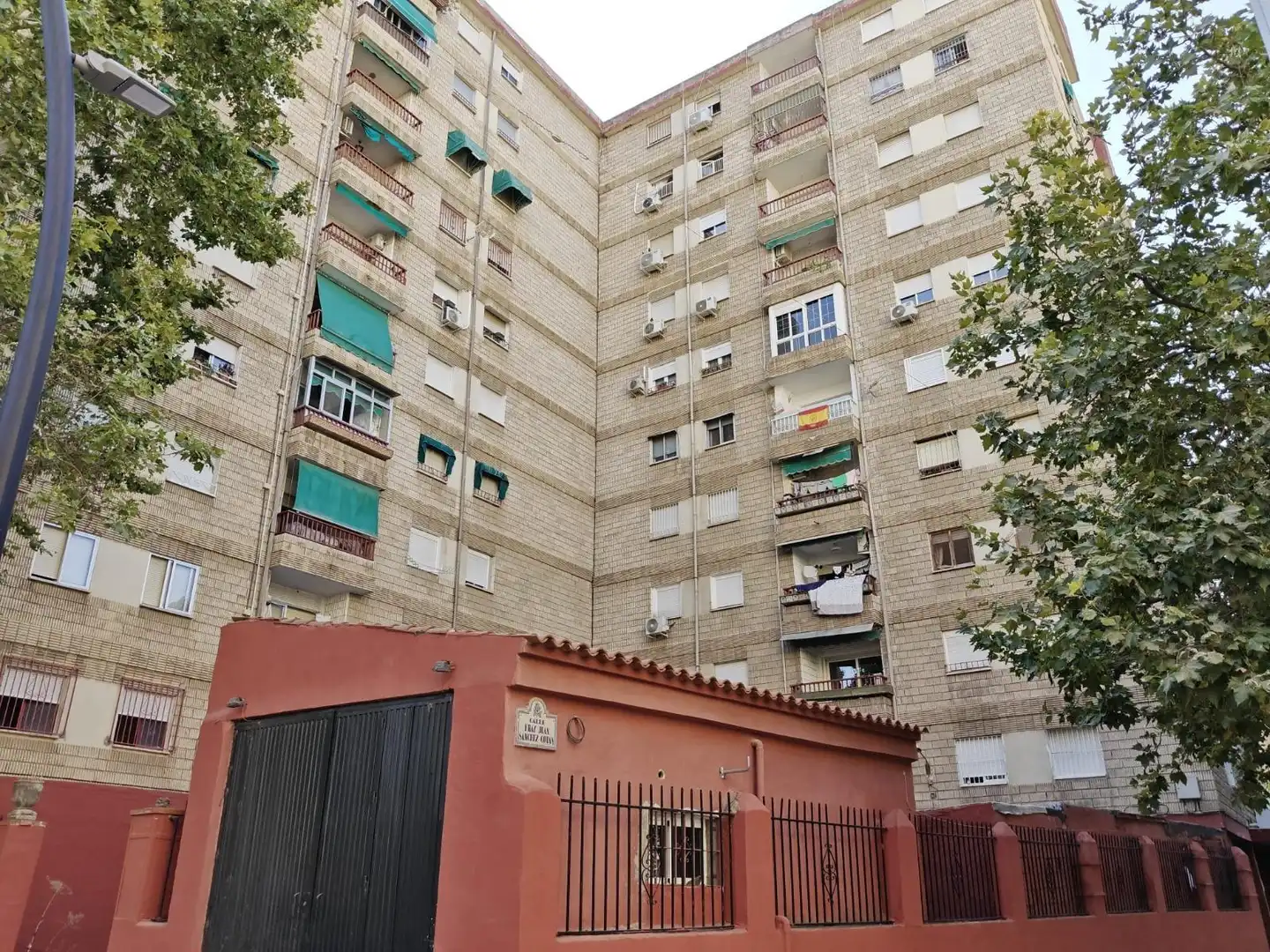 Vista exterior de Pis en venda en Granada