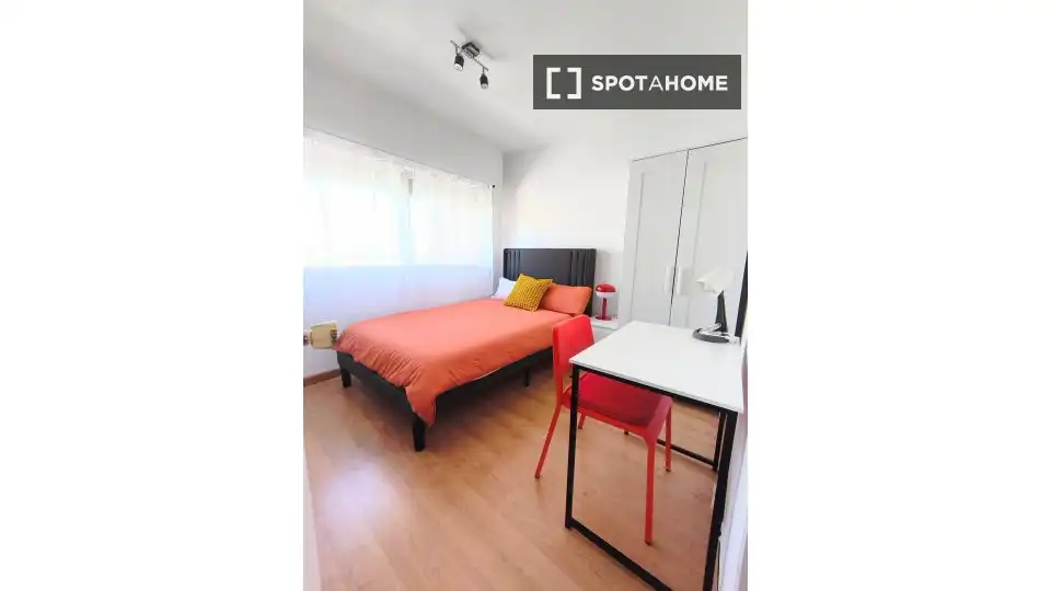 Schlafzimmer von Wohnung zur untervermieten in Madrid mit Klimaanlage, Heizung und Terrasse