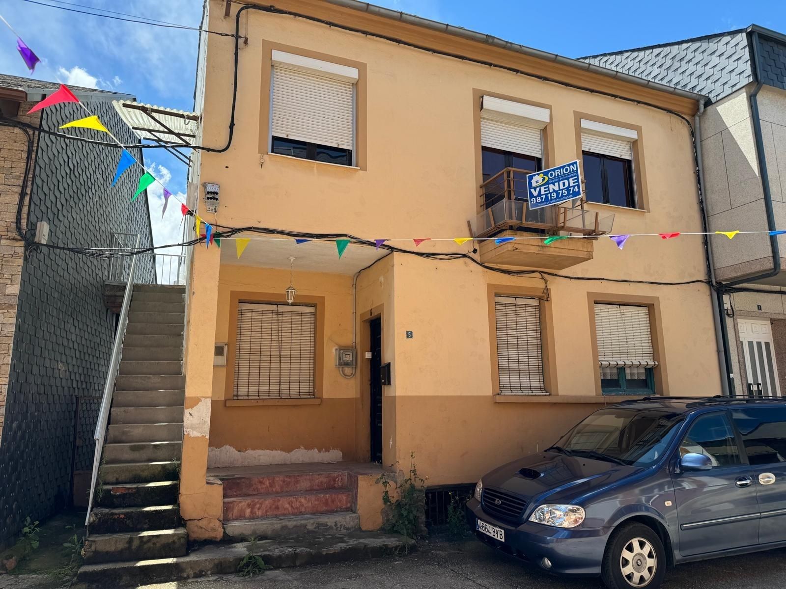 Exterior view of House or chalet for sale in Ponferrada  with Heating and Balcony
