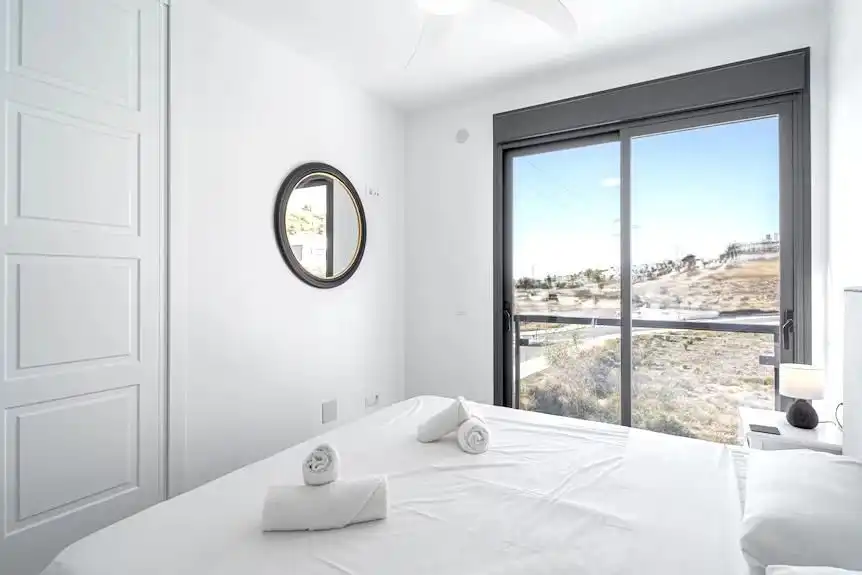 Habitación de Casa o chalet en venta en Nerja con Aire acondicionado, Terraza y Piscina
