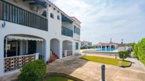 Vista exterior de Apartament en venda en Alaior amb Terrassa, Piscina i Moblat