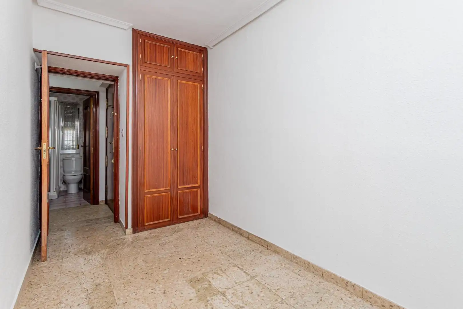 Habitación de Piso en venta en Madrid con Calefacción