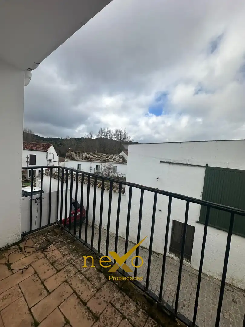 Vista exterior de Finca rústica en venda en San Nicolás del Puerto amb Jardí privat i Balcó