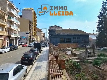 Terreny residencial en venda a Calle del Comte Jaume d'Urgell 84