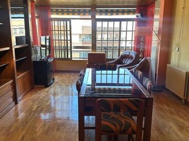 Flat with balcony to rent in GUILLEM DE CASTRO