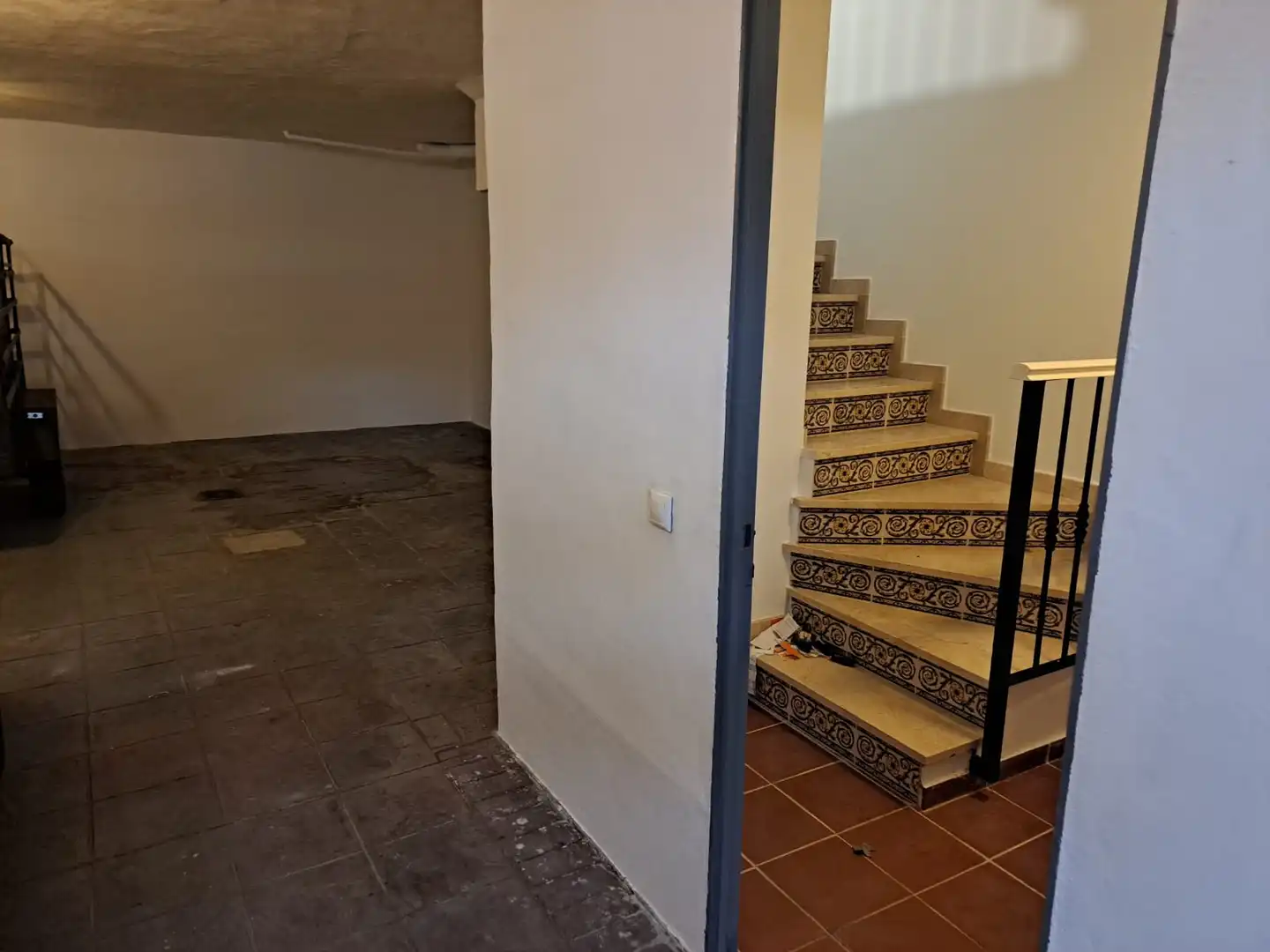 Einfamilien-Reihenhaus zum Verkauf in Manilva mit Privatgarten und Gemeinschaftspool