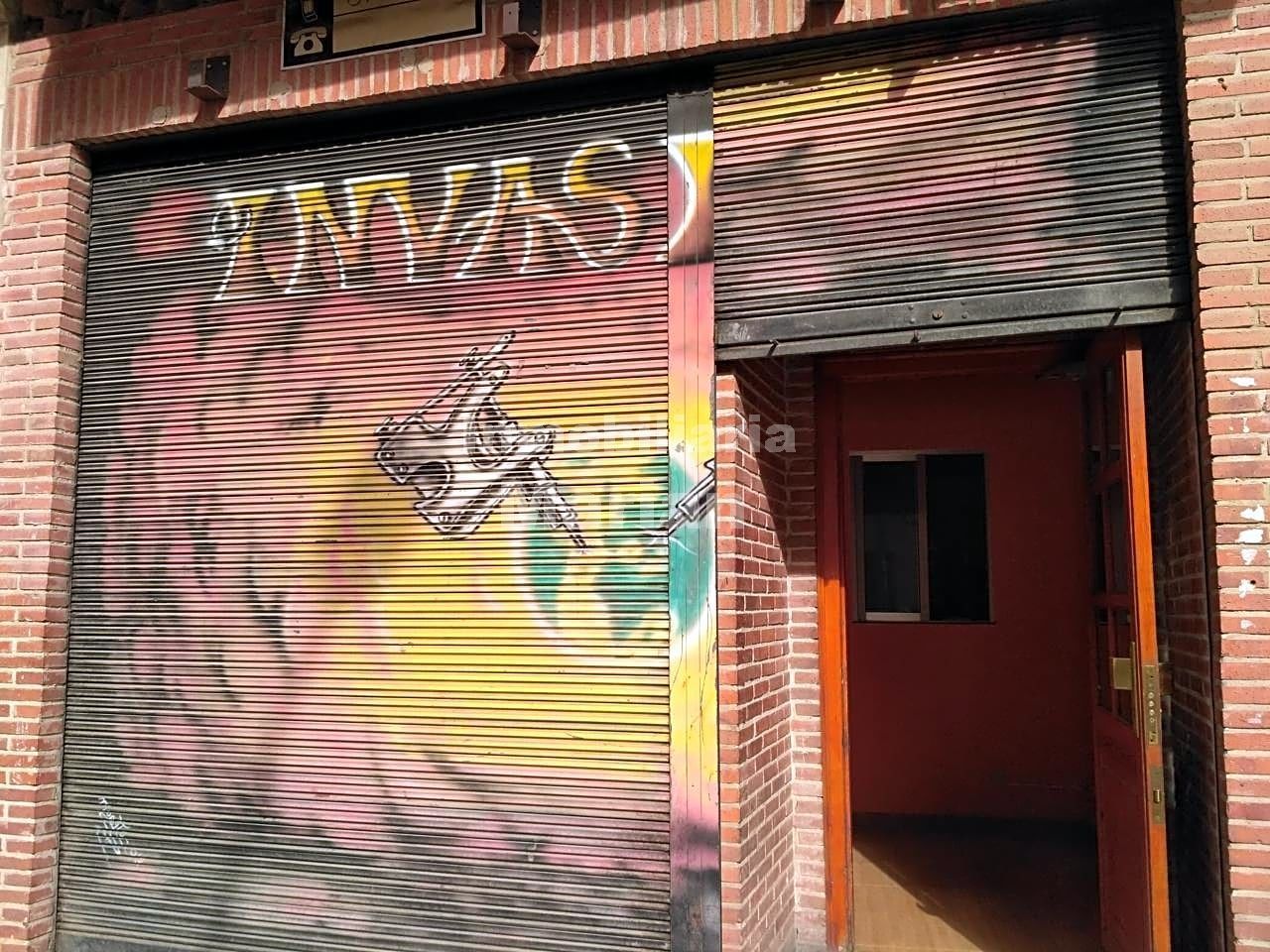 Vista exterior de Local en venda en Aranda de Duero