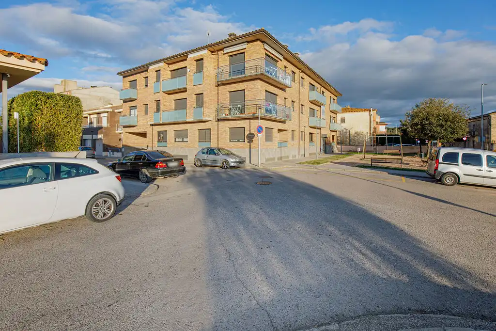 Garaje en venta en Av Alt Empordà, Bàscara