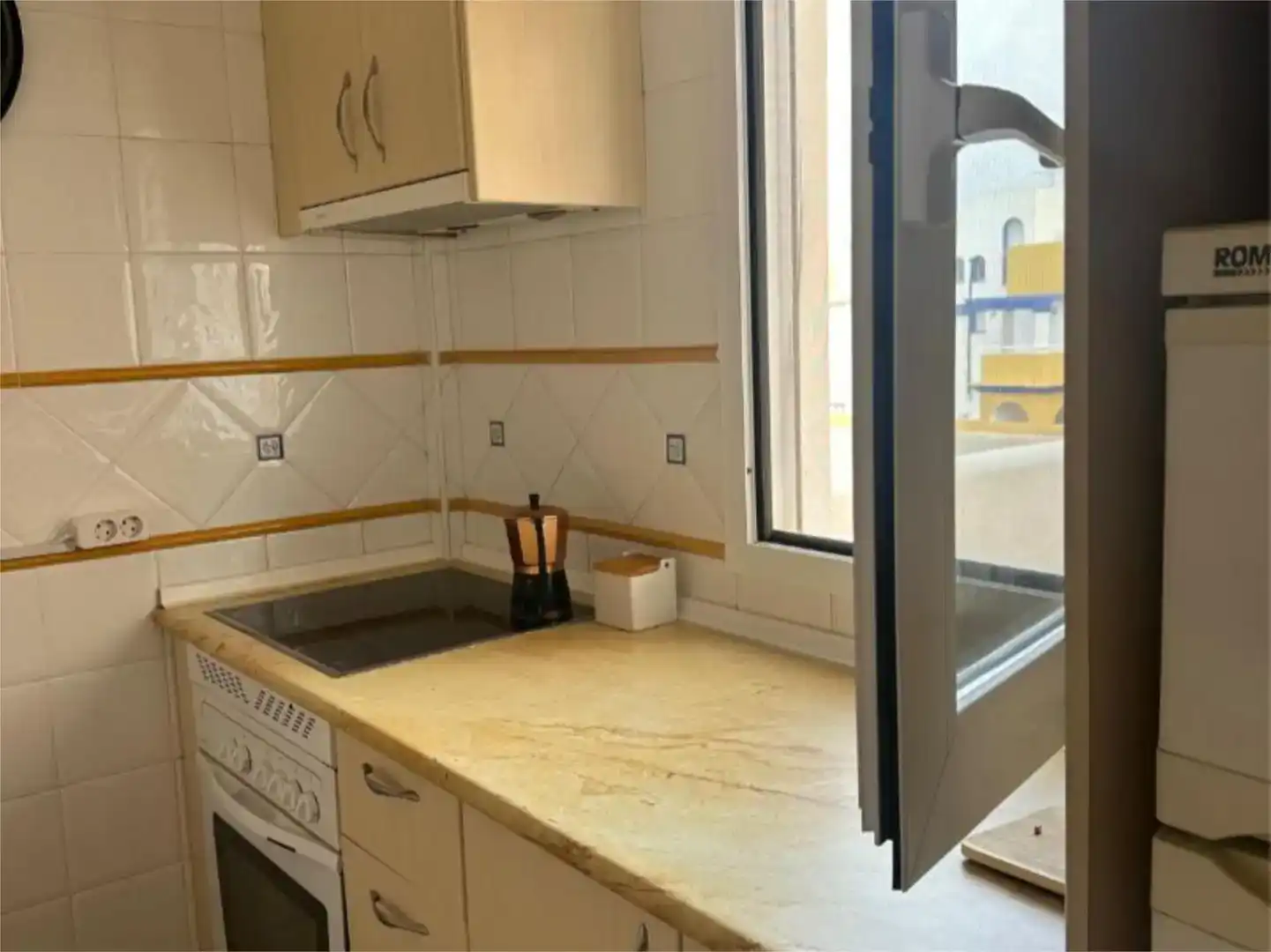 Cocina de Apartamento de alquiler en Pulpí con Jardín privado, Piscina y Amueblado