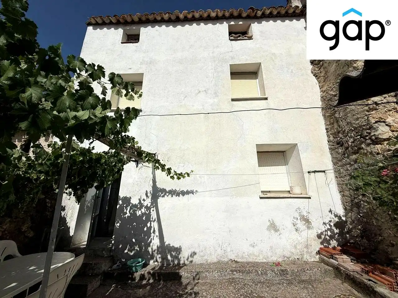Vista exterior de Casa o chalet en venta en Priego con Amueblado y Balcón
