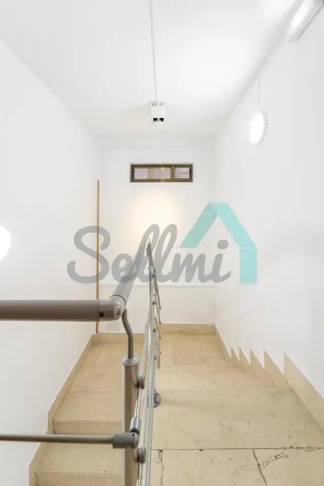 Local comercial de lloguer a Manuel Pedregal, imagen 62