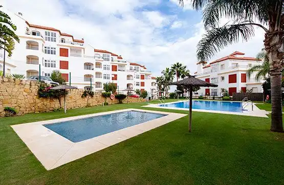 Vista exterior de Ático en venta en Manilva con Calefacción, Terraza y Trastero