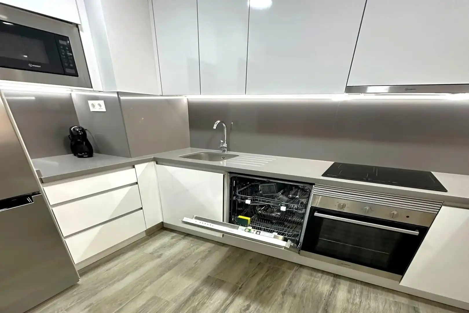 Apartamento con terraza en venta en Calle RAMON GALLUD 139, imagen 10