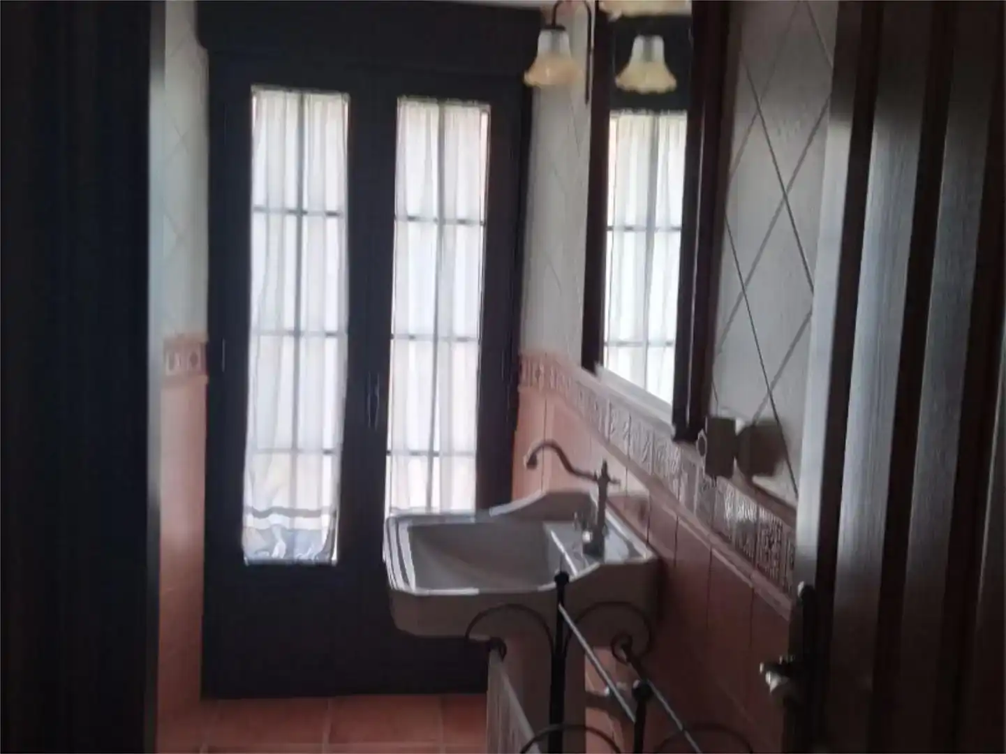 Bathroom of Flat for sale in Guadalcanal  with Air Conditioner and Storage room