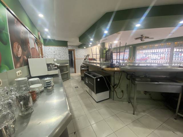 Local comercial en Alquiler en CROMO, 2 en Polígono San Cristóbal