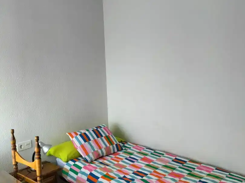 Habitación de Piso para compartir en León Capital  con Parquet, Amueblado y Balcón