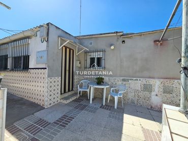Haus zum Verkauf in V Centenario - Piletas - Capuchinos