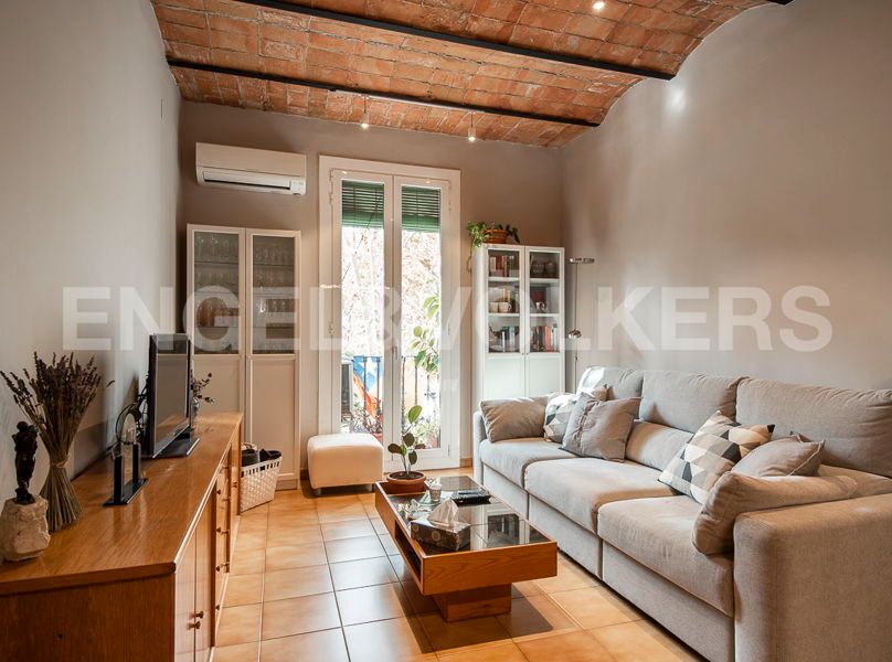 Living room of Apartment for sale in  Barcelona Capital  with Heating, Terrace and Balcony
