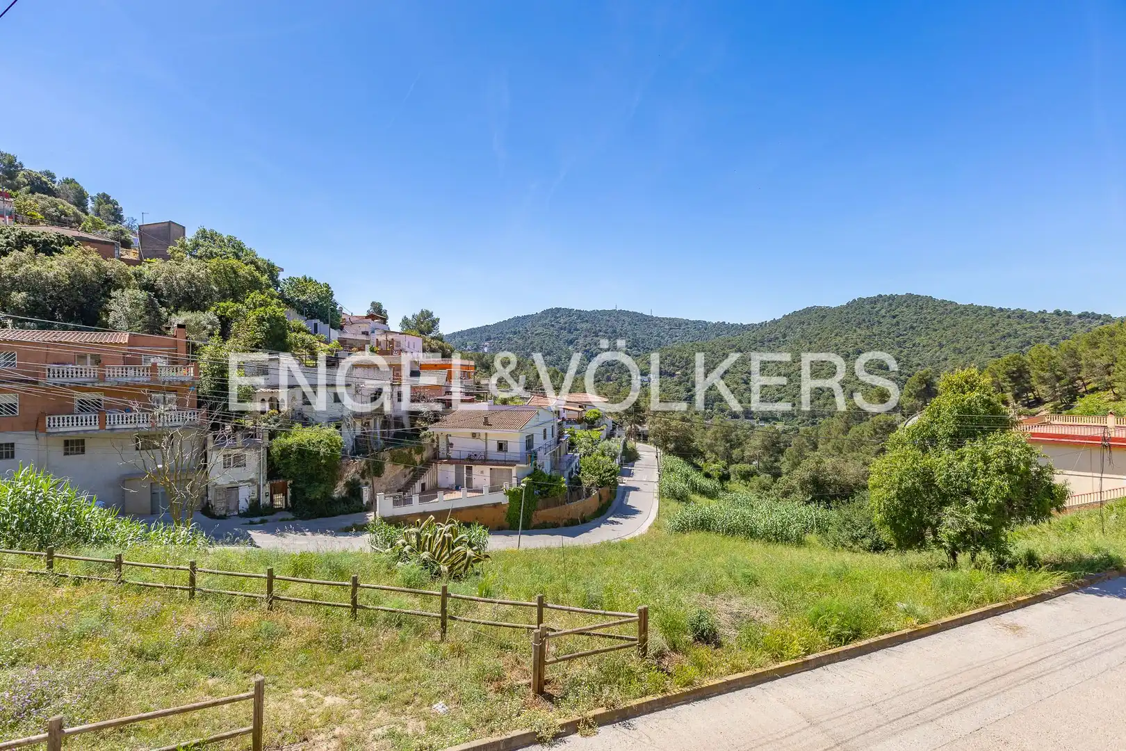 Vista exterior de Casa o xalet en venda en Sant Cugat del Vallès amb Calefacció i Terrassa