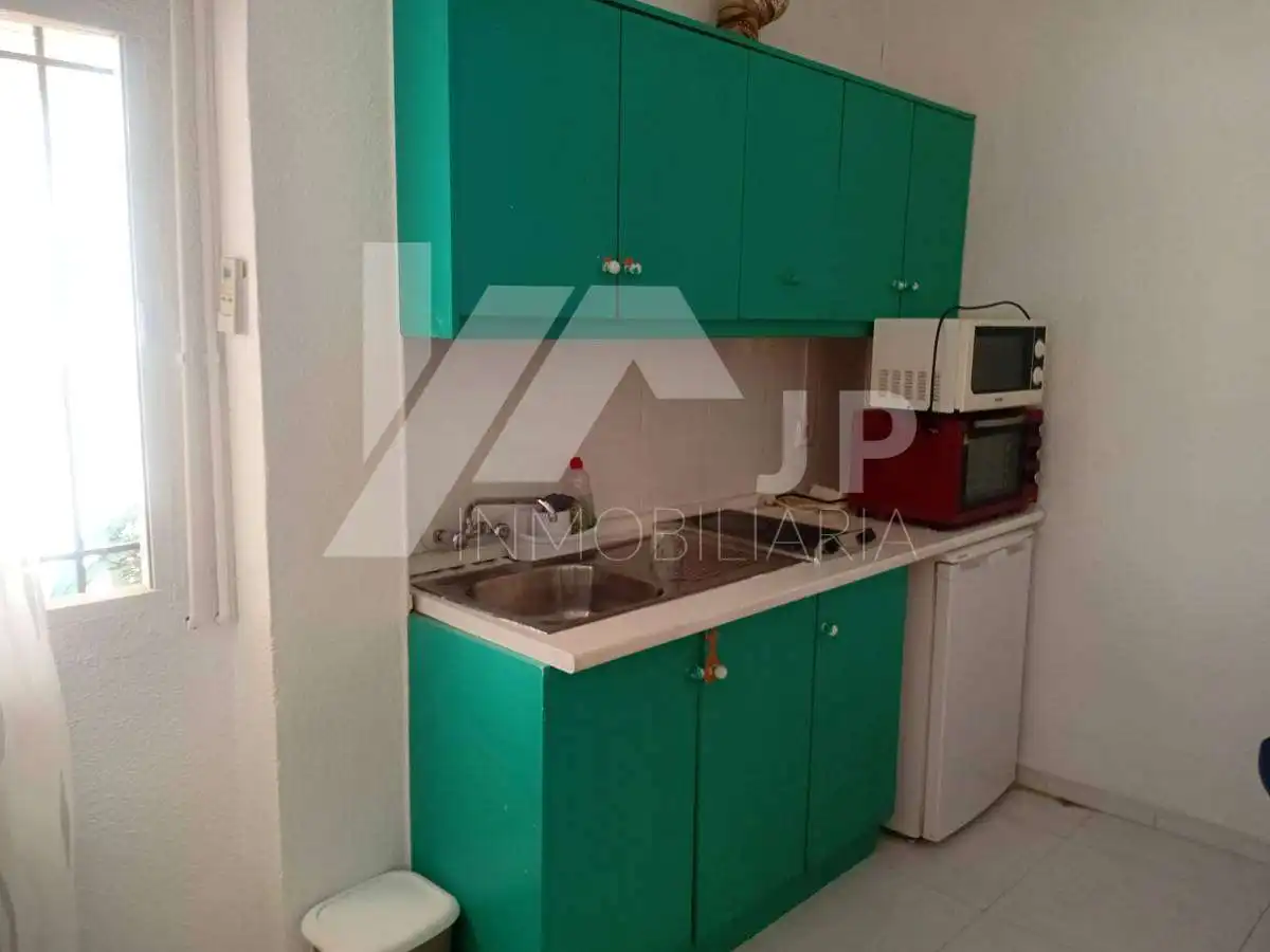 Cocina de Ático de alquiler en Granada con Aire acondicionado, Calefacción y Terraza