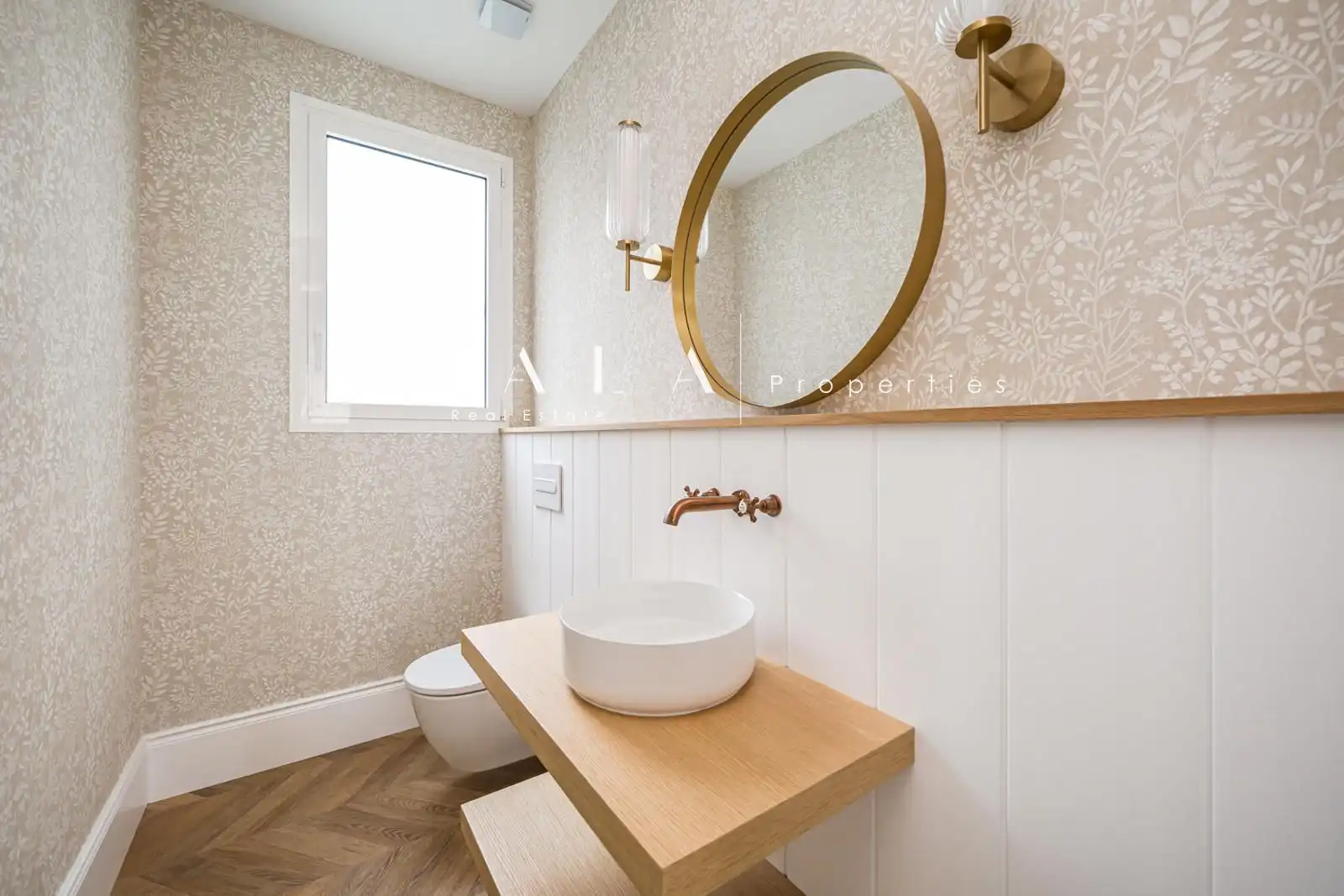 Bathroom of Attic for rent in Madrid  with Air Conditioner, Heating and Terrace