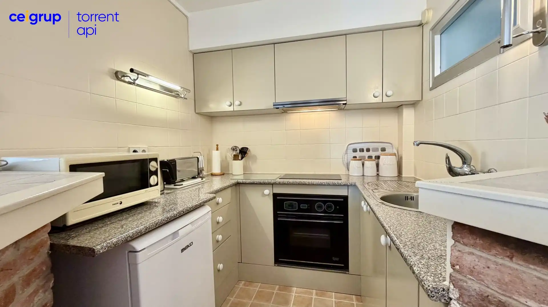 Kitchen of Flat for sale in L'Estartit  with Terrace, Swimming Pool and Furnished
