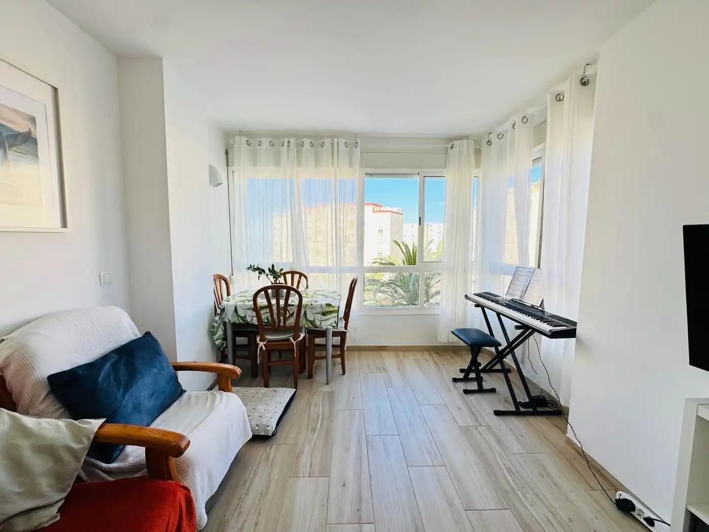 Sala de estar de Estudio en venta en Torrox con Aire acondicionado y Piscina comunitaria