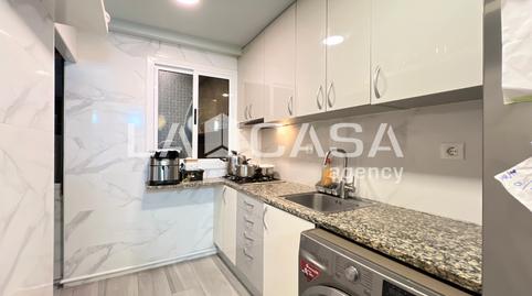 Foto 5 de Pis en venda a Carrer de la Sagrada Família, Llefià, Barcelona