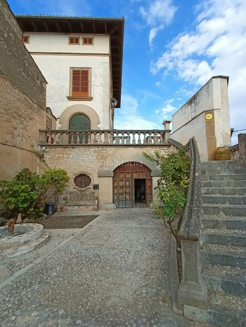 Haus zum Verkauf in Plaça Vella 24
