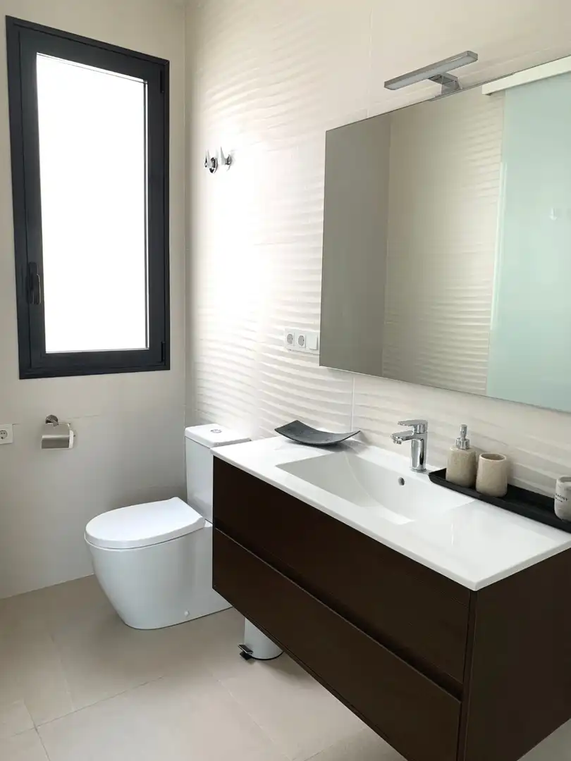 Chalet con piscina en venta en Casco urbano, imagen 13