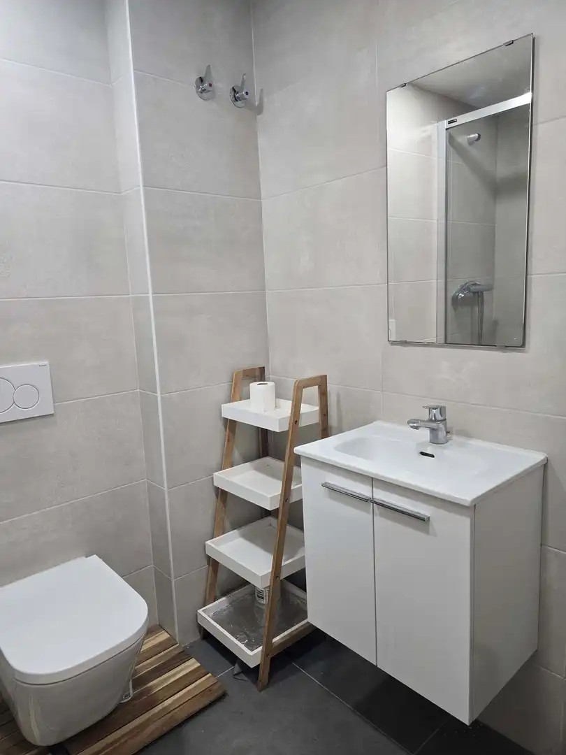 Bathroom of Flat for rent in Cerdanyola del Vallès